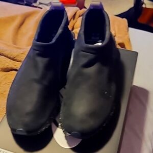 Nike mock flow size 11.5 in excellent condition worn once color black